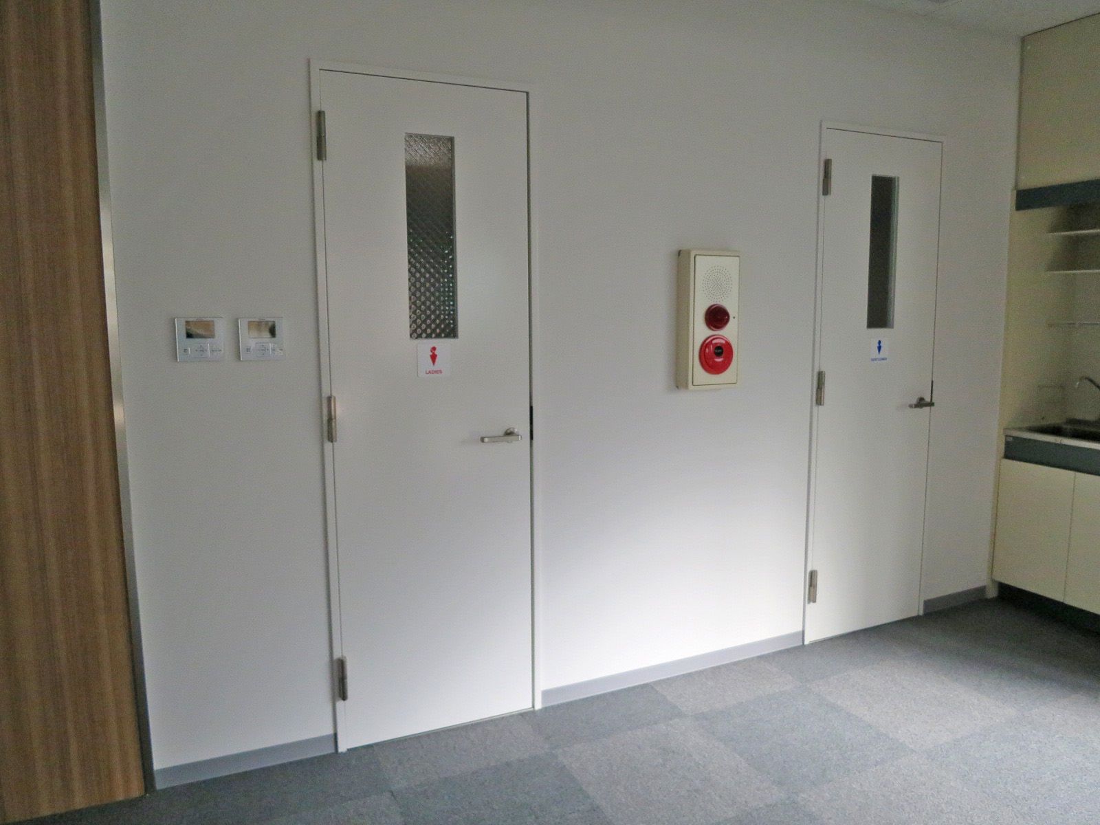 男女別トイレ完備