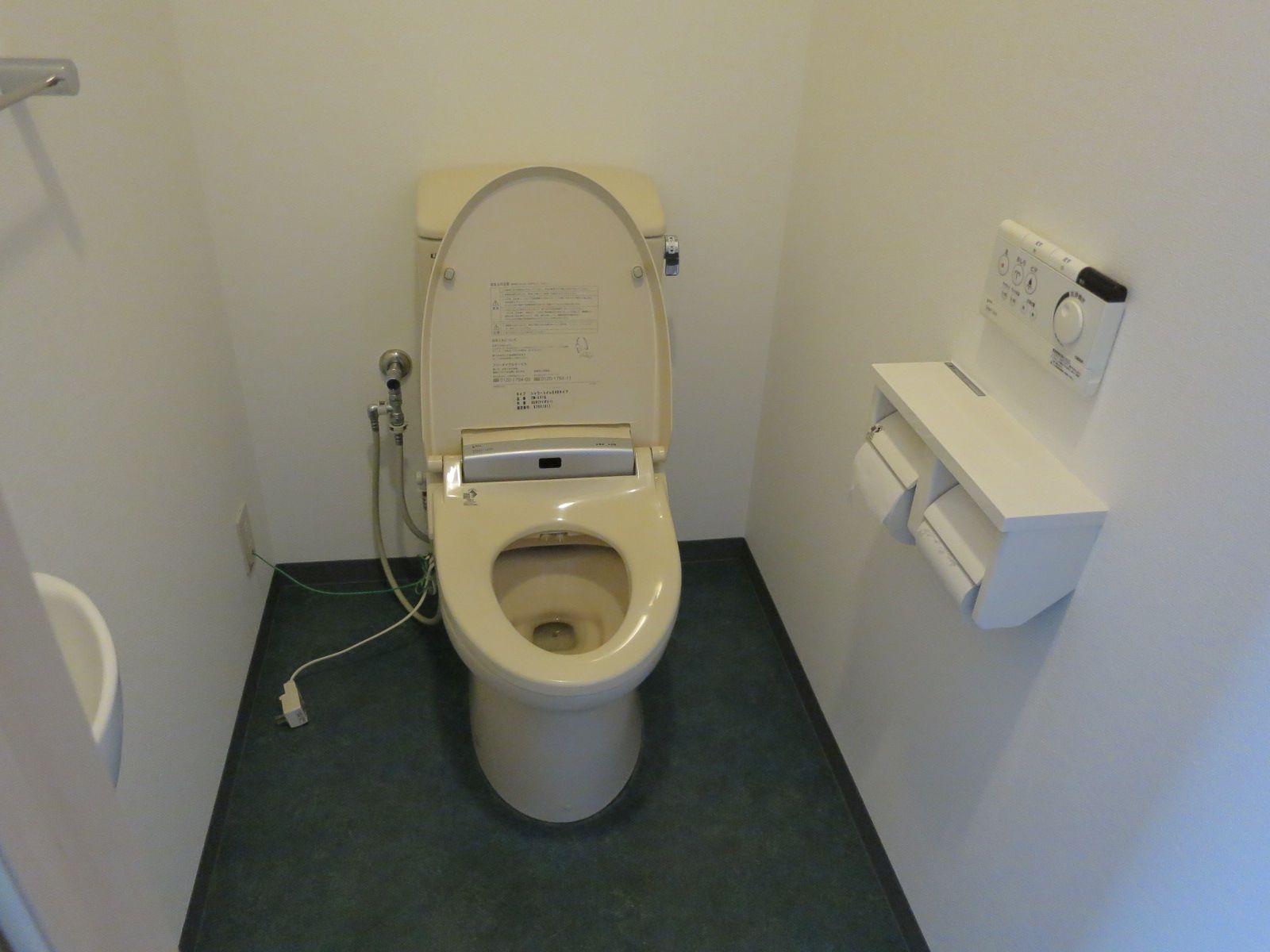 トイレ個室