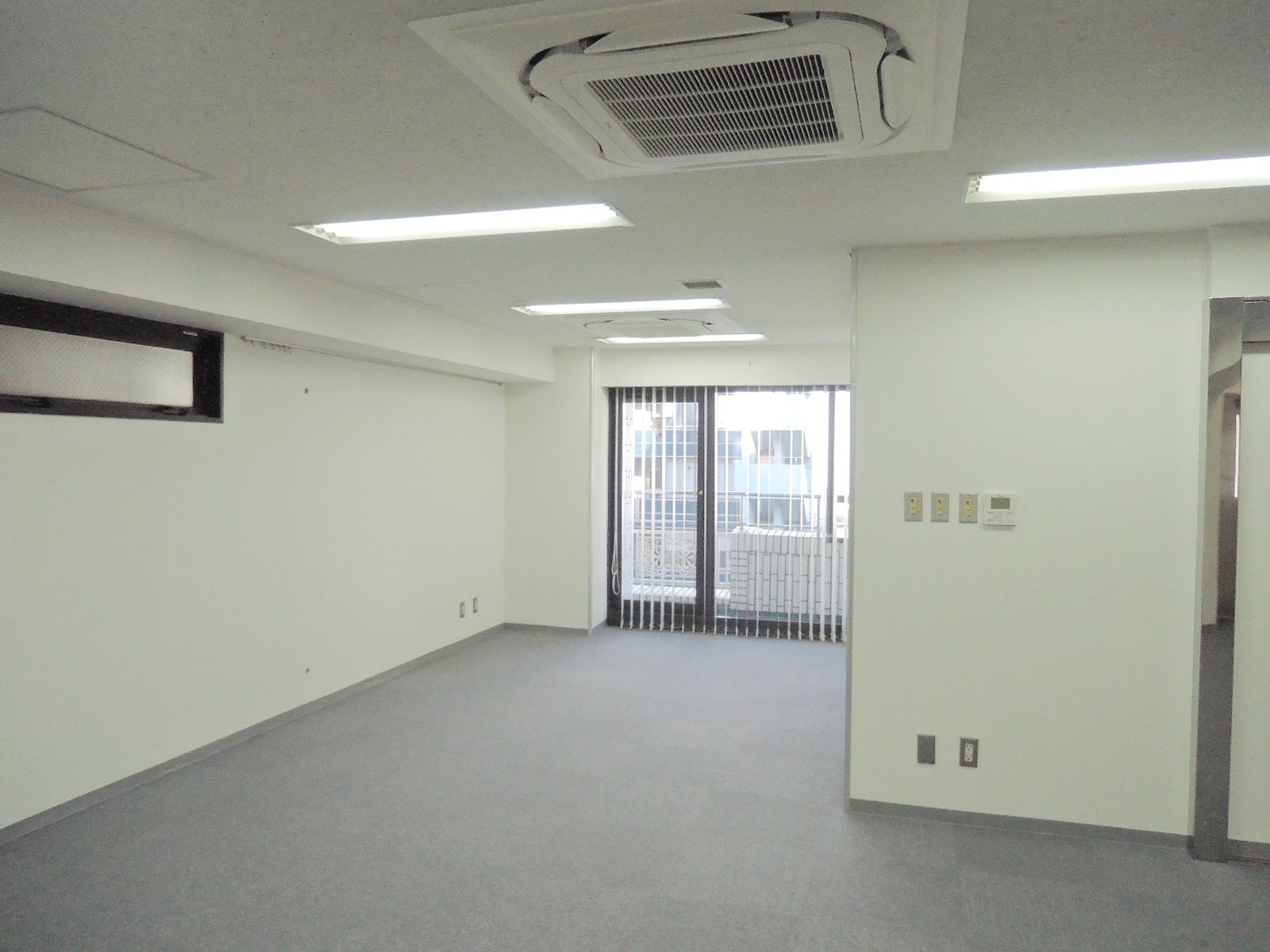 貸室奥の様子