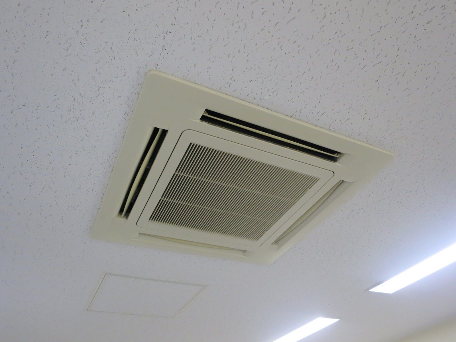 空調機器