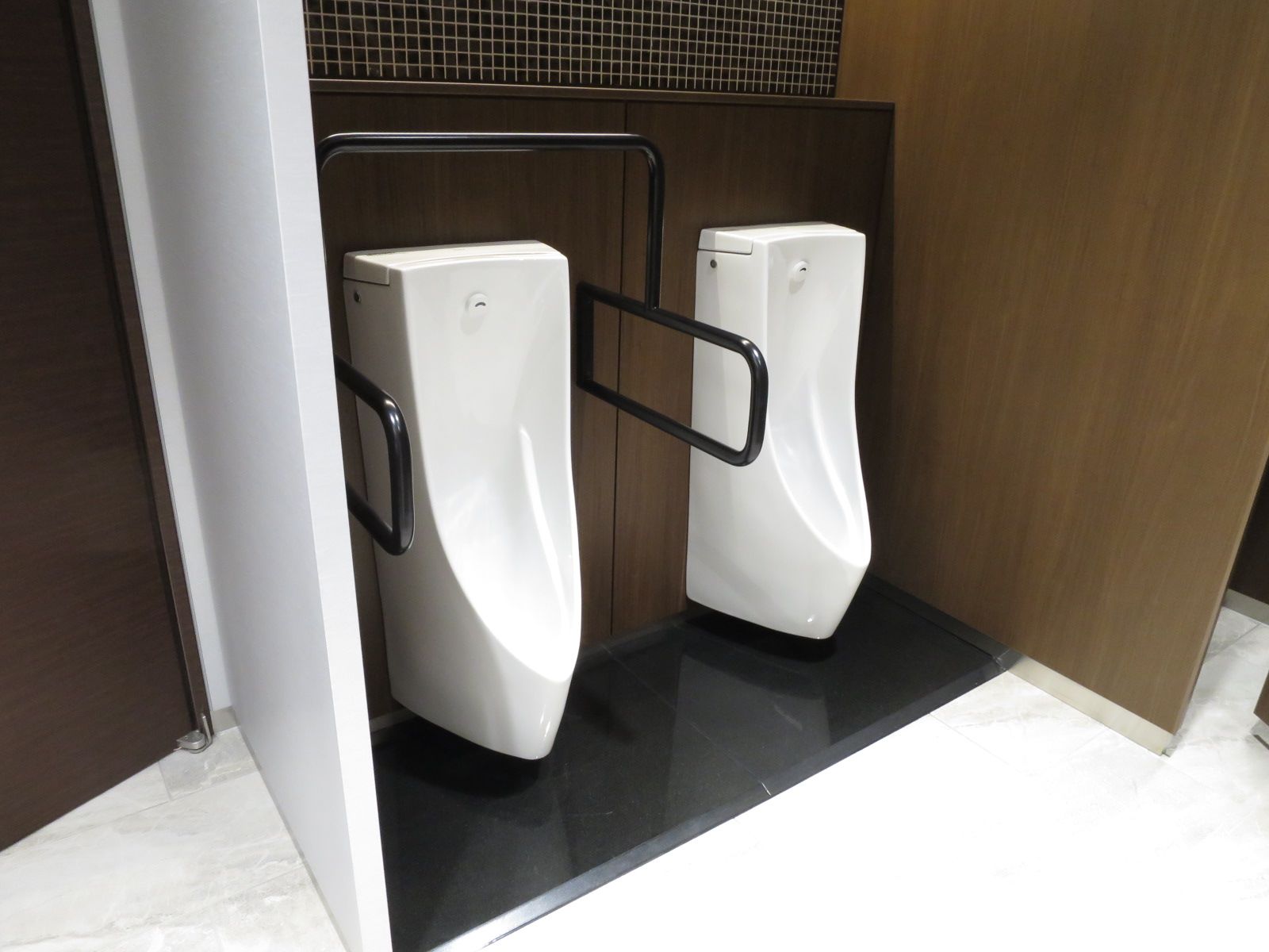 男性用トイレ