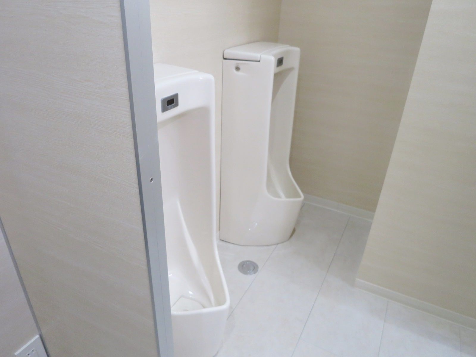 男性用トイレ