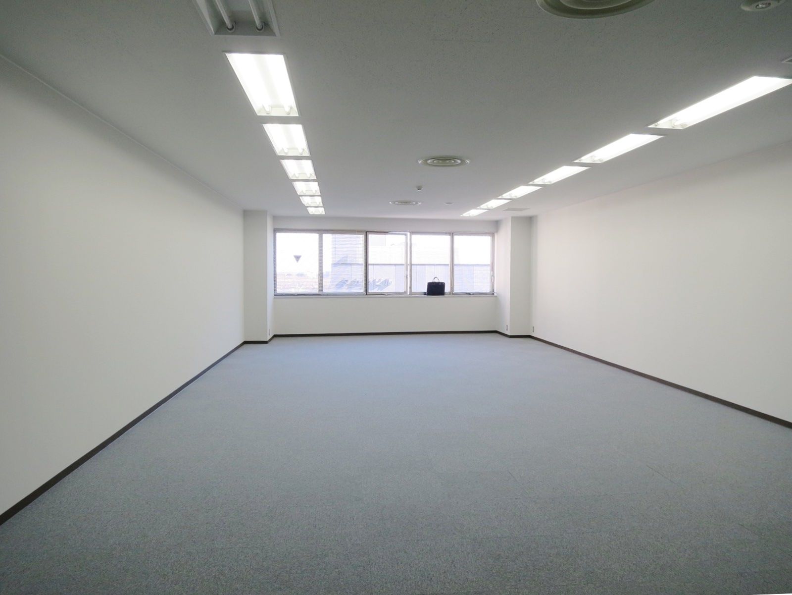 オフィス室内参考画像（7階）