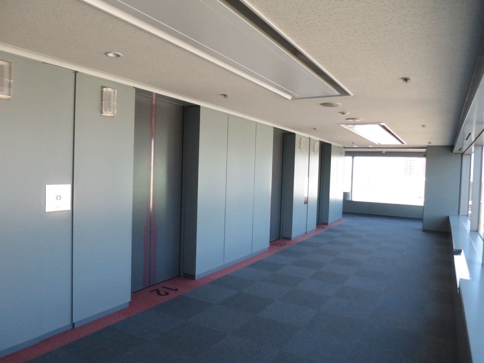 エレベーターホール