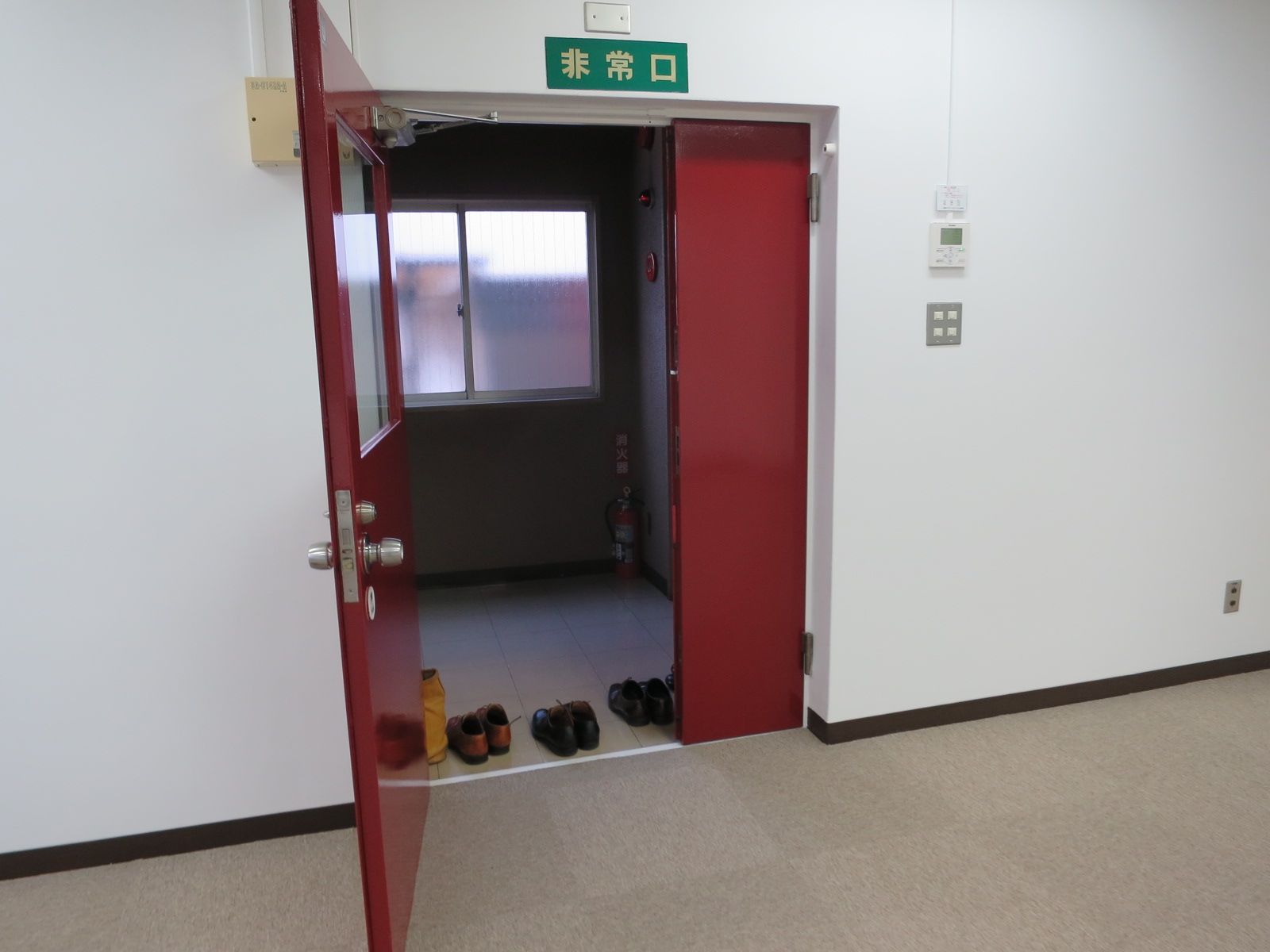 貸室出入口