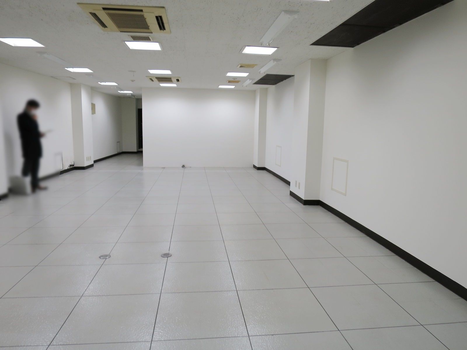 オフィス室内参考画像（地下1階）