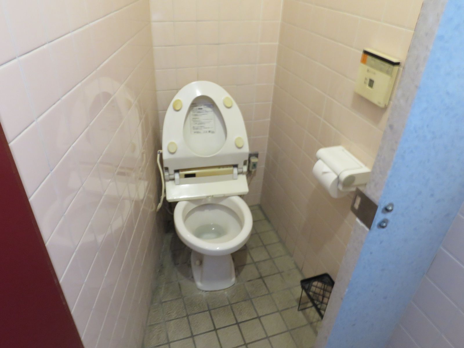 トイレ個室