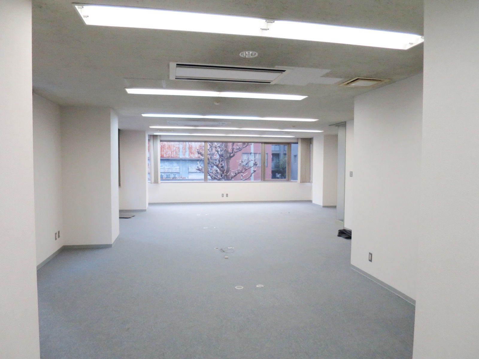 貸室奥から見た様子