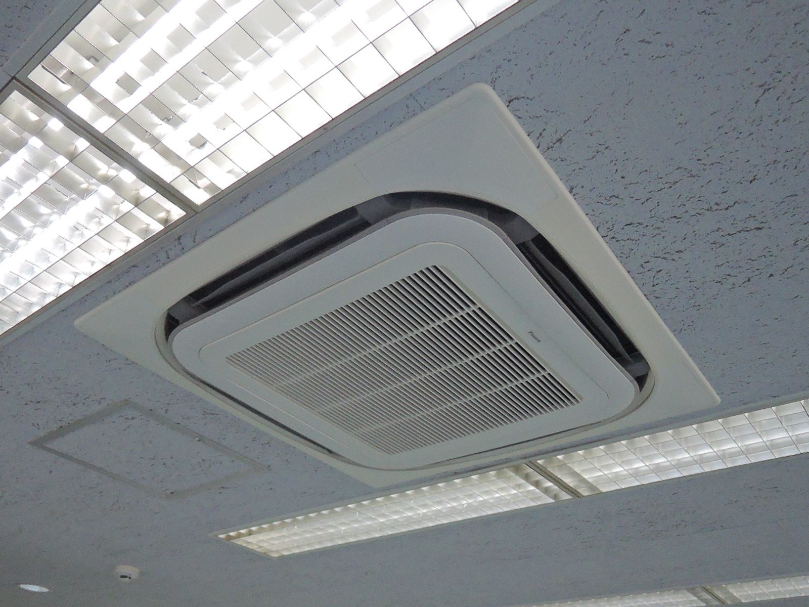 空調機器