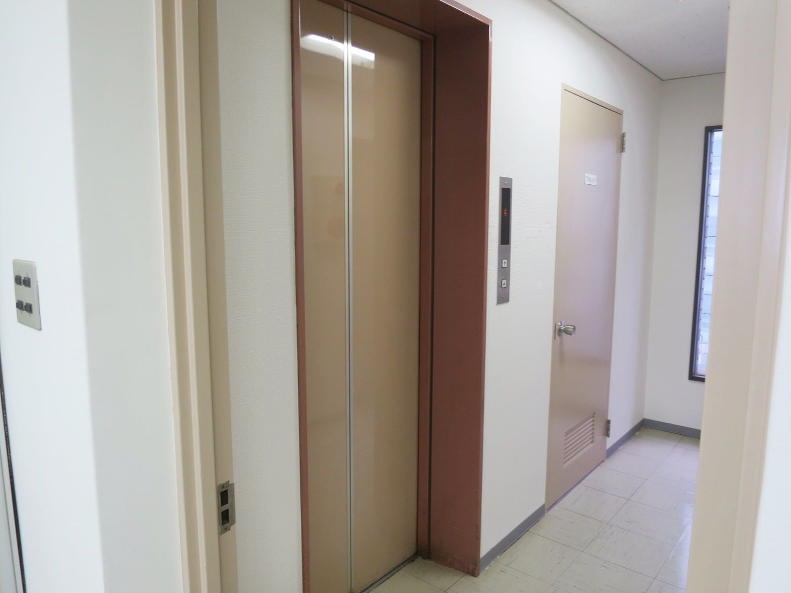 エレベーターホール
