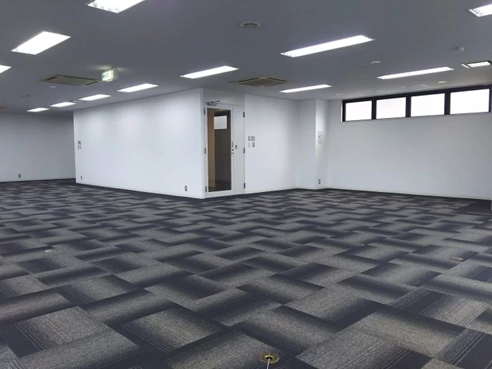 別角度の様子