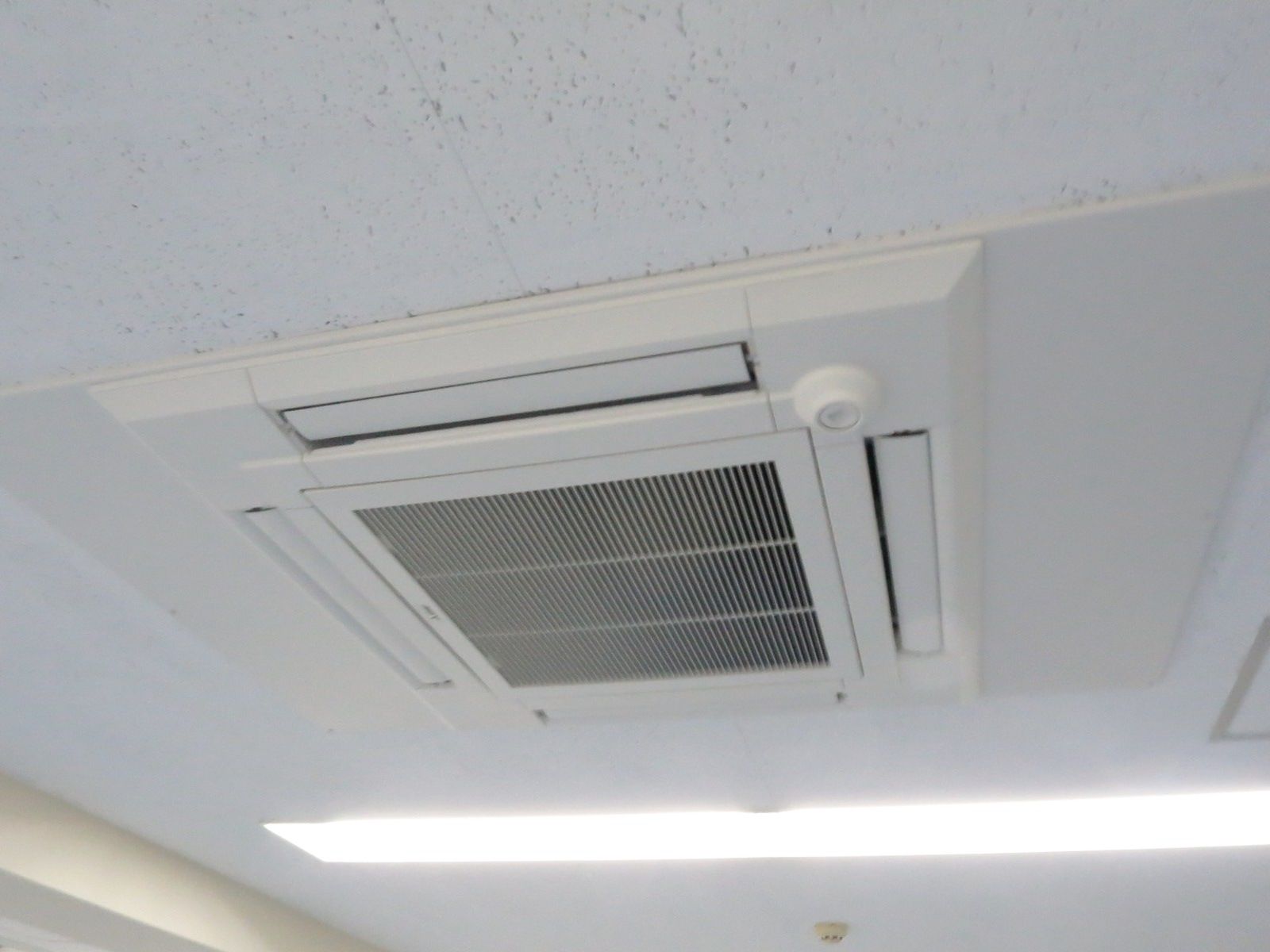 空調機器