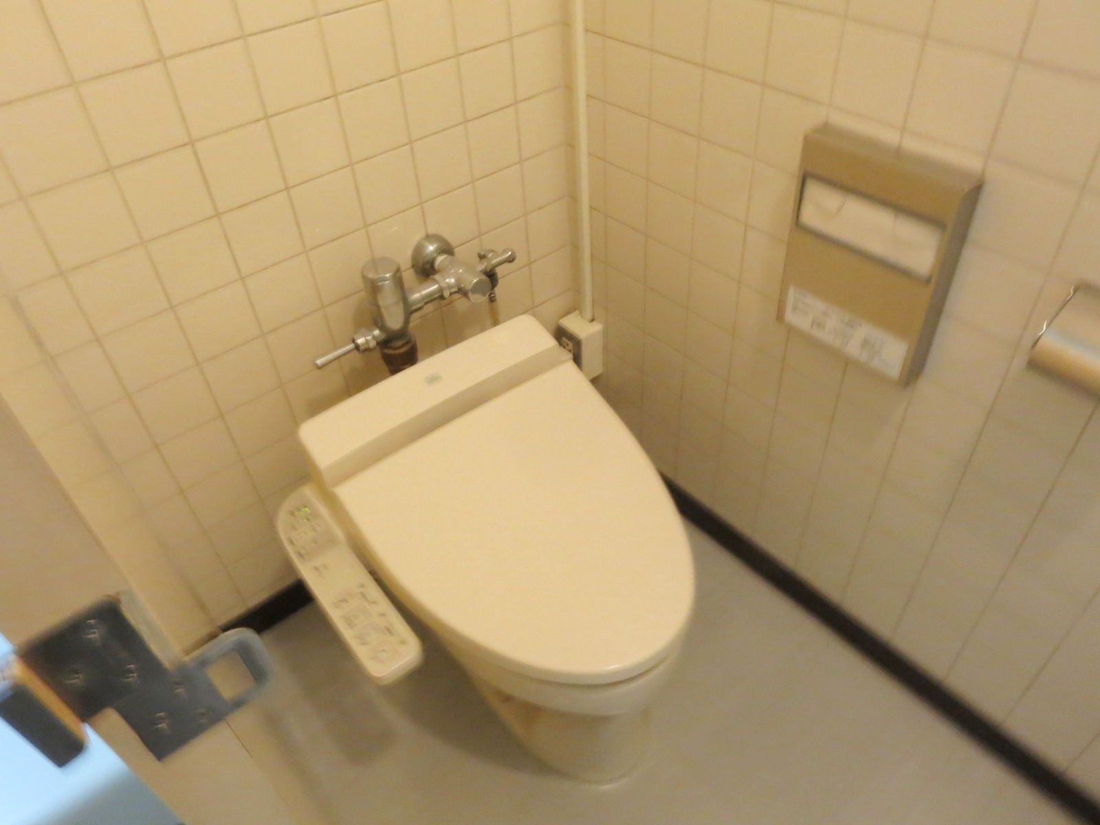 トイレ個室