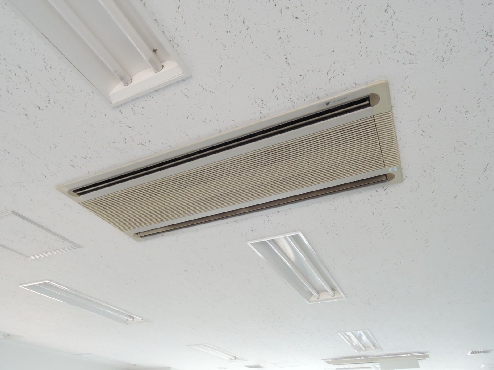 空調機器
