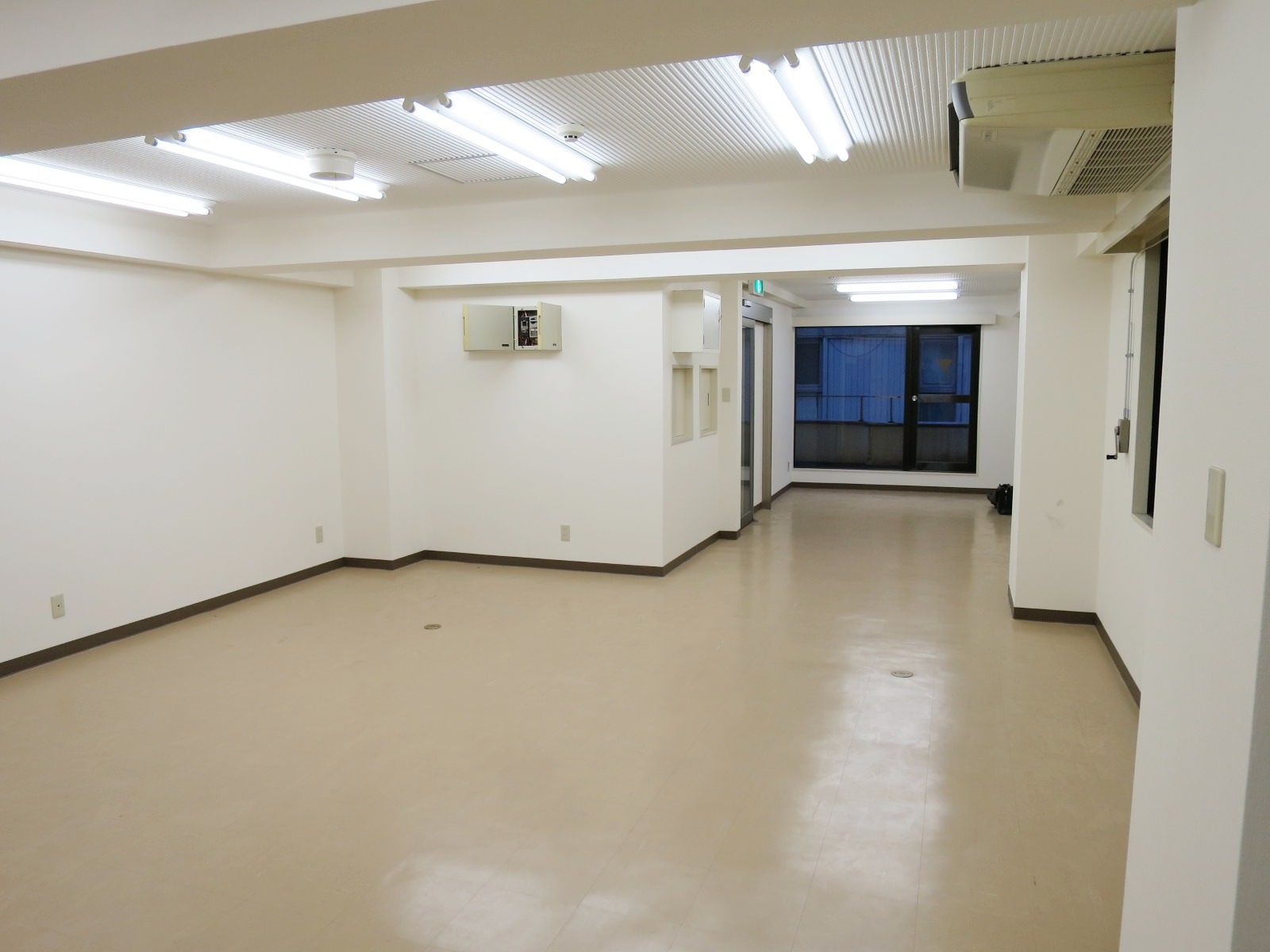 オフィス室内参考画像（4階）