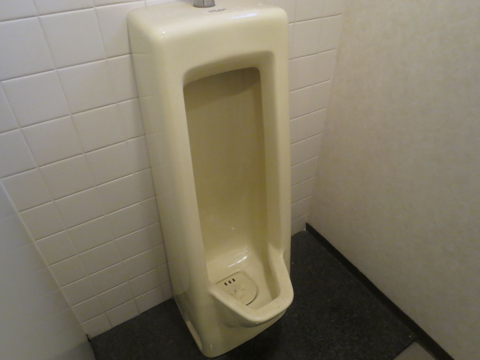 男性用トイレ