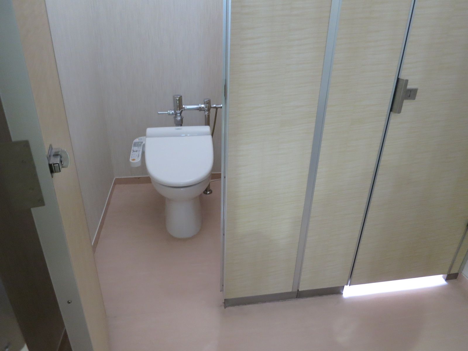トイレ個室