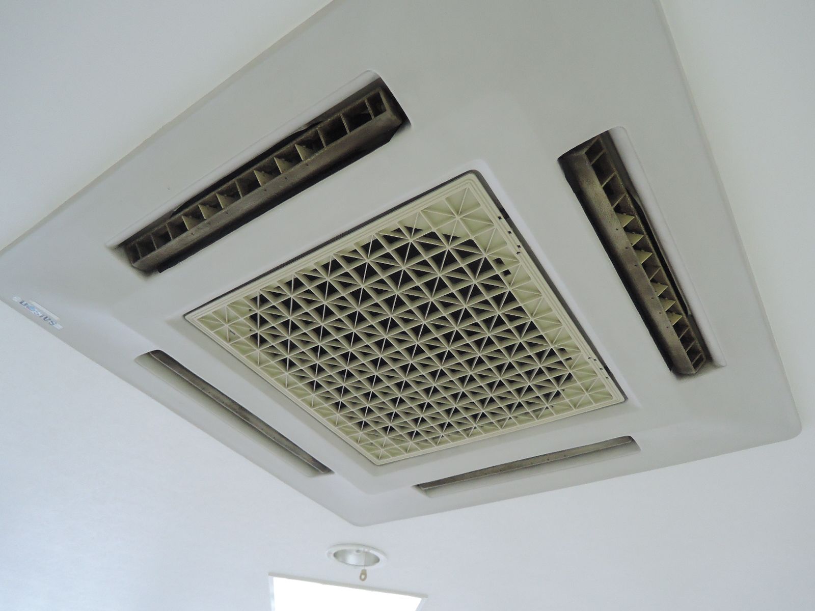 空調機器