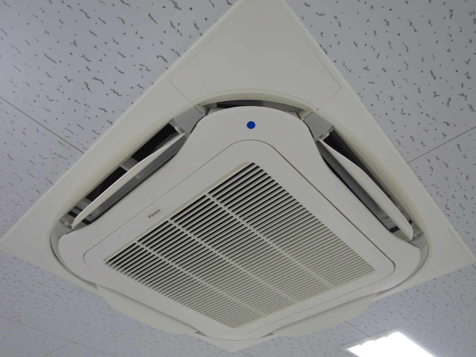空調機器