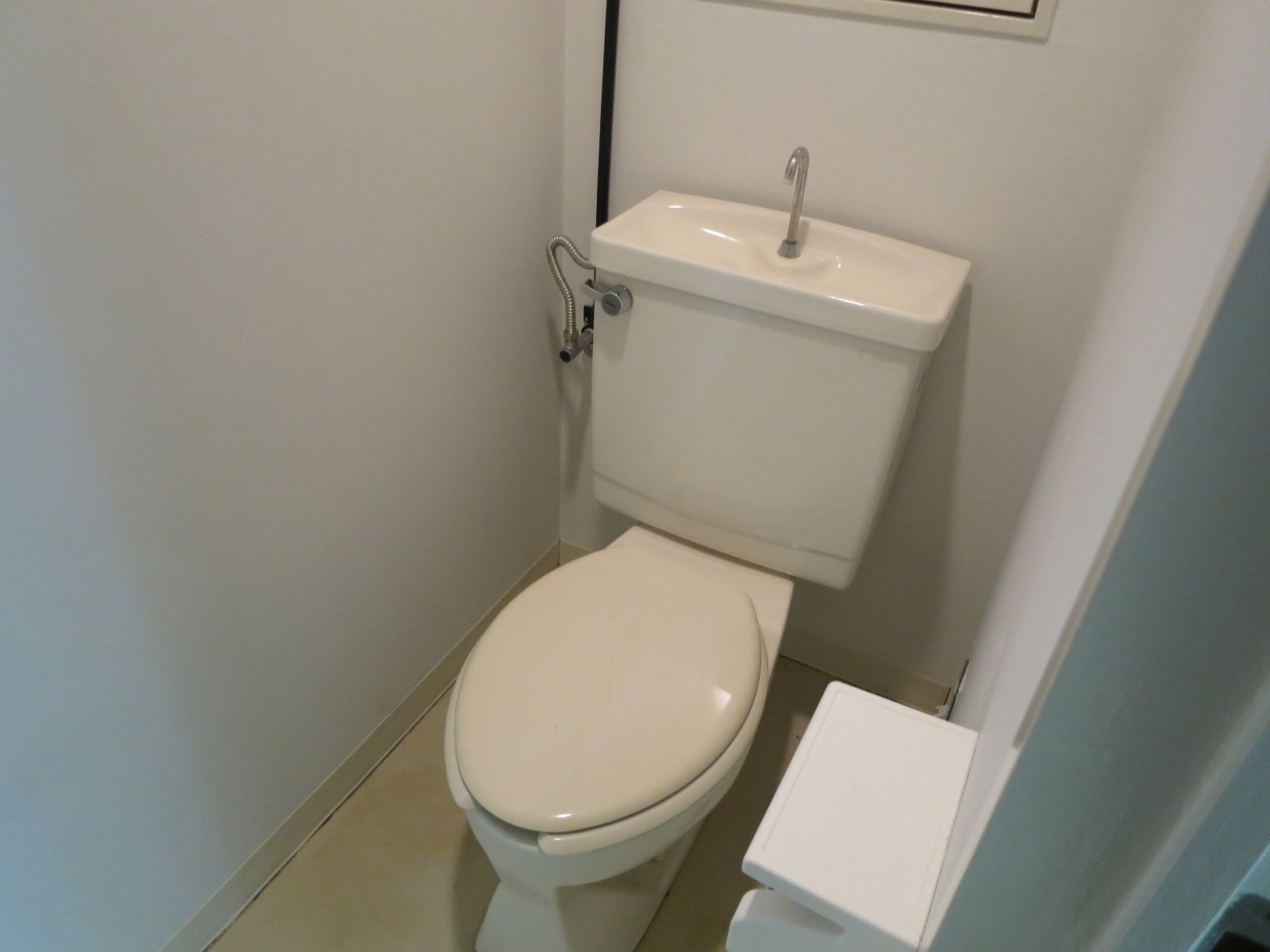 トイレ個室