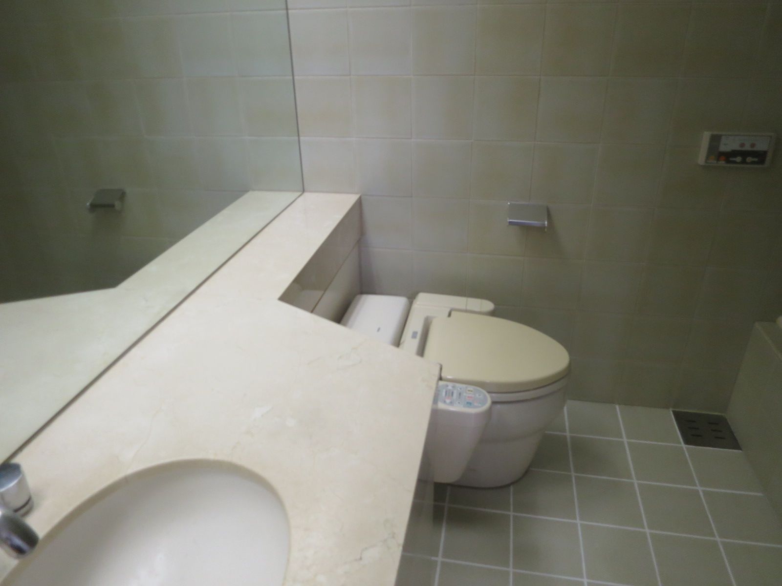 トイレ個室