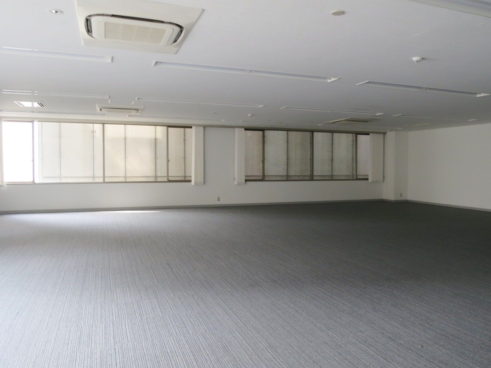 オフィス室内参考画像（5階）