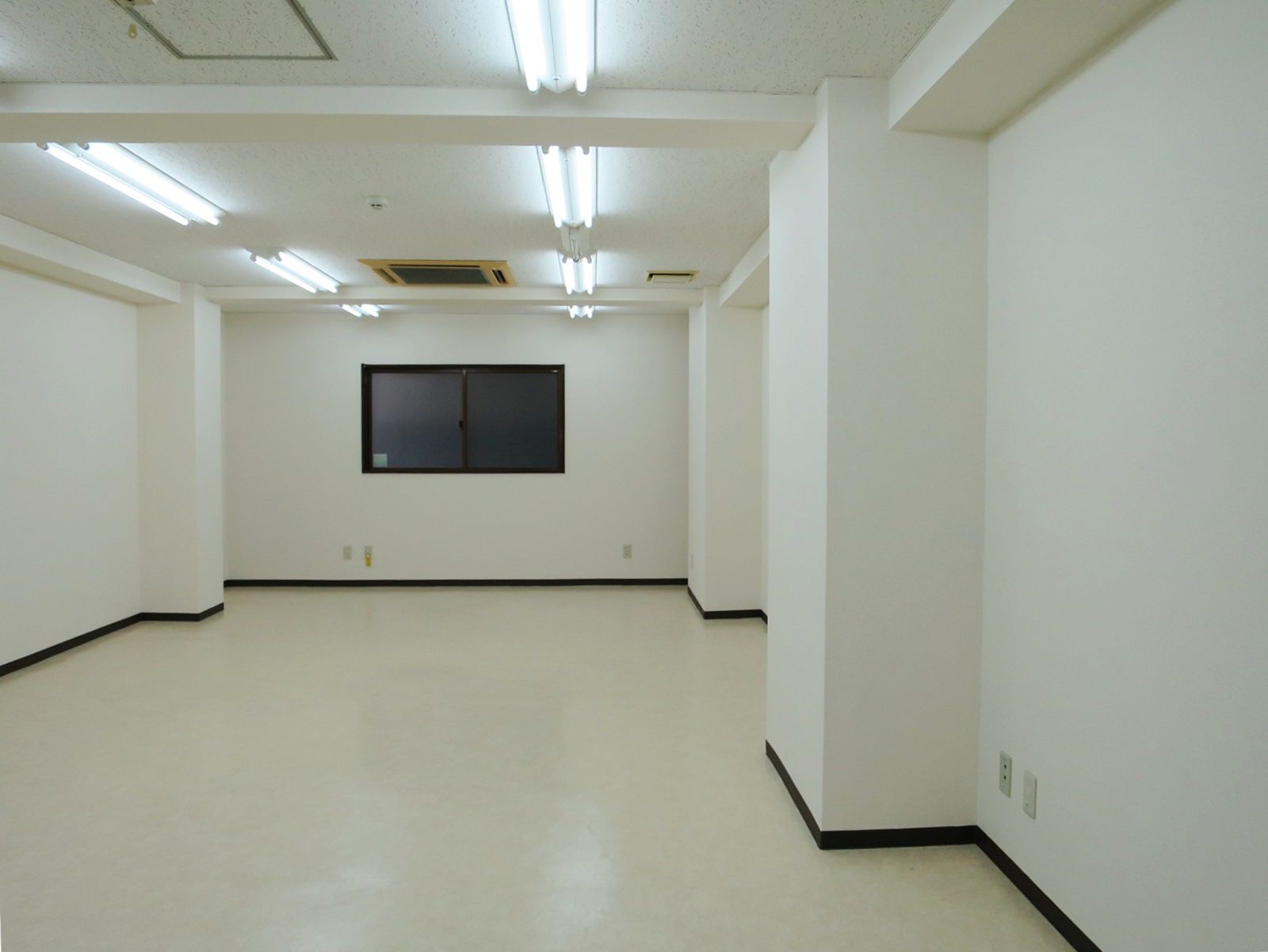 オフィス室内参考画像（5階）