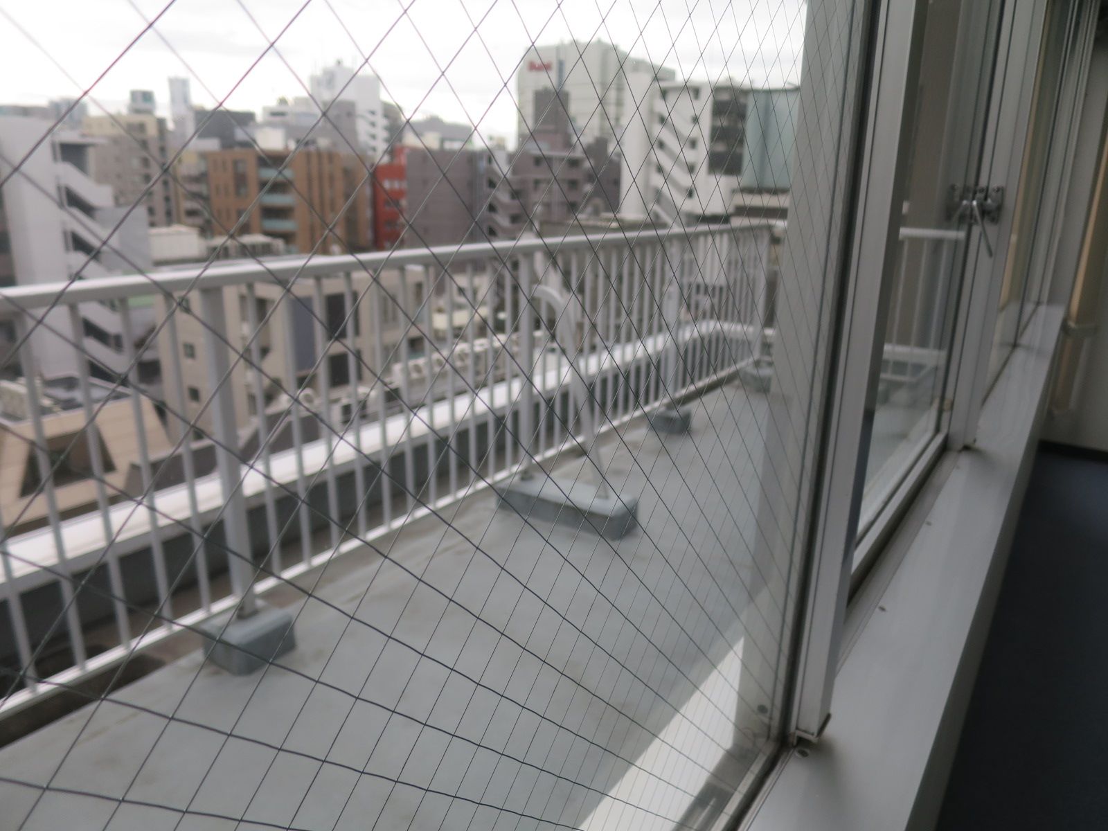 一部バルコニーつき