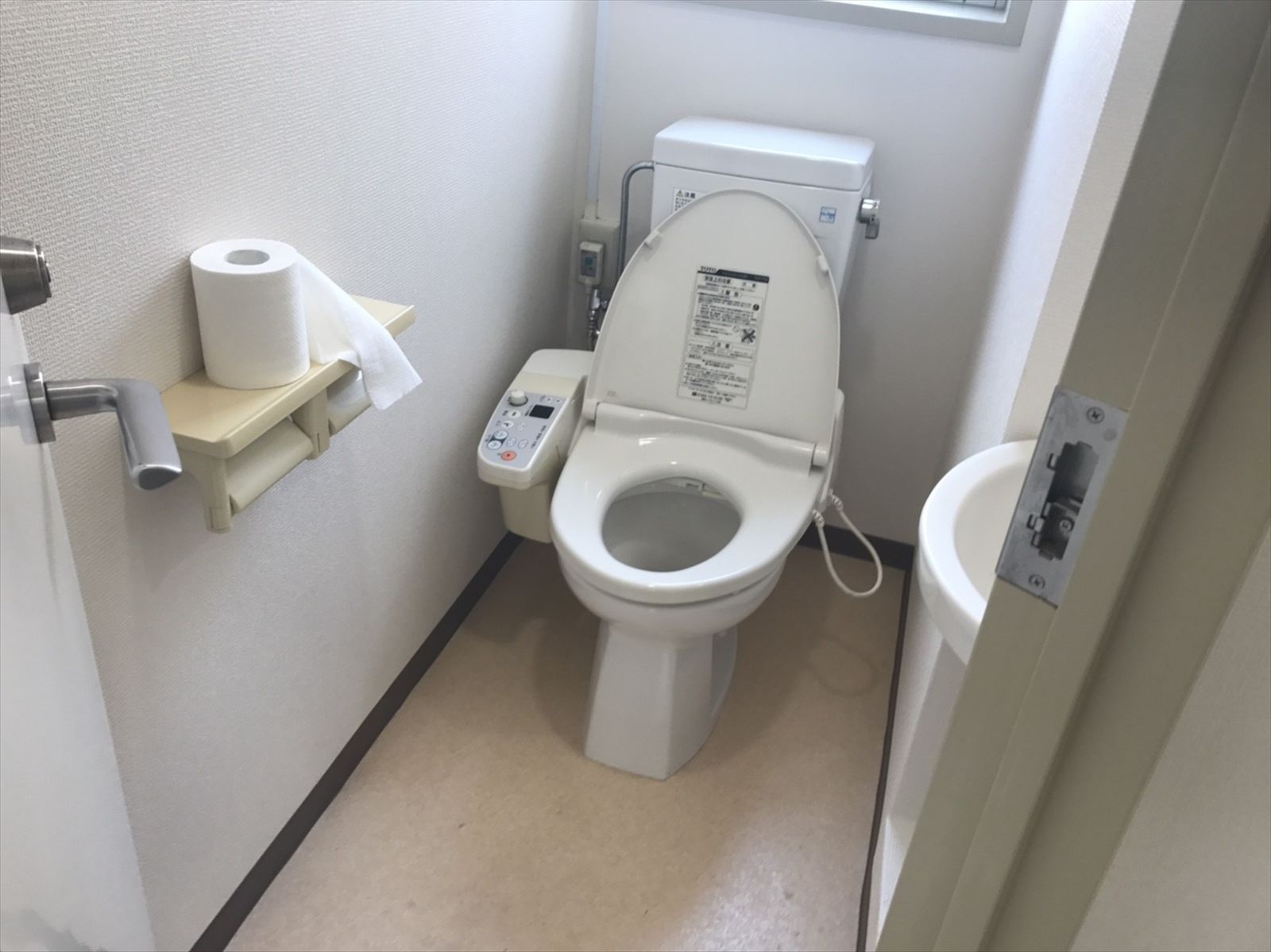 トイレ個室