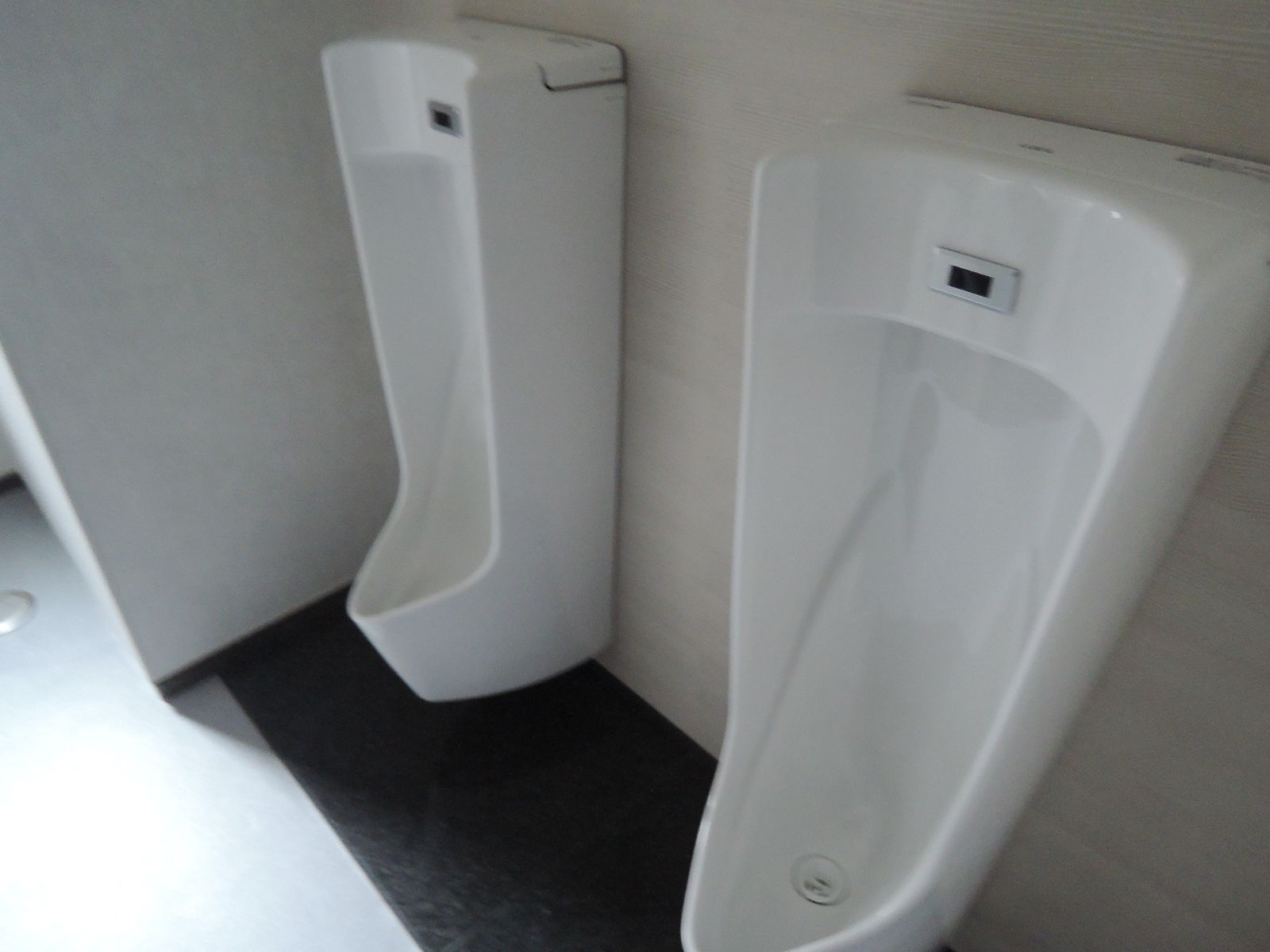 男性用トイレ