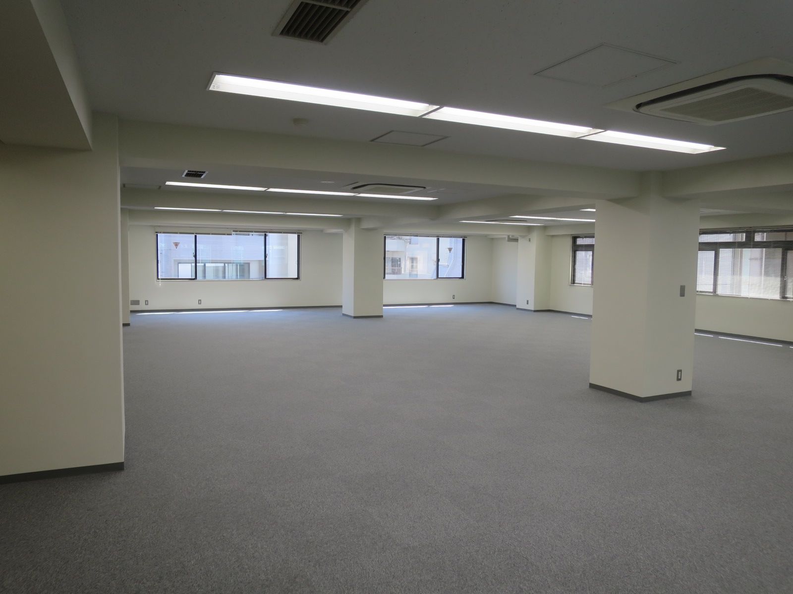 3面採光で明るい室内