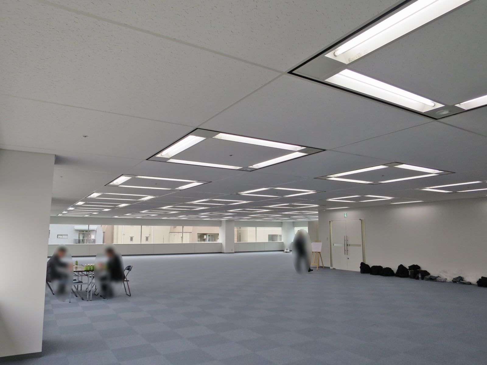 別角度の様子