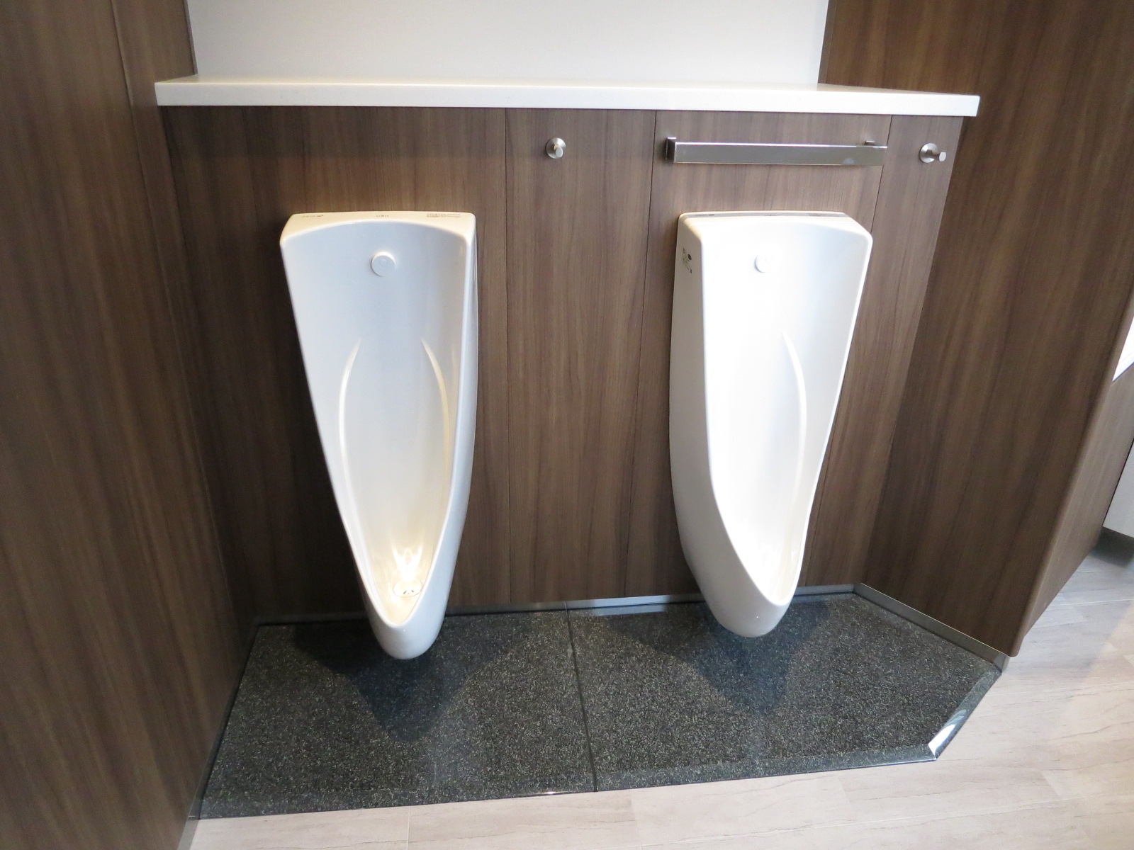 男性用トイレ