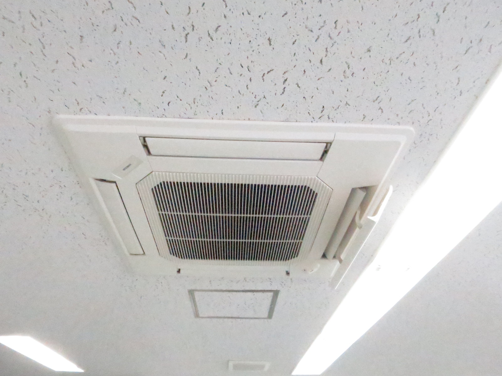 空調機器