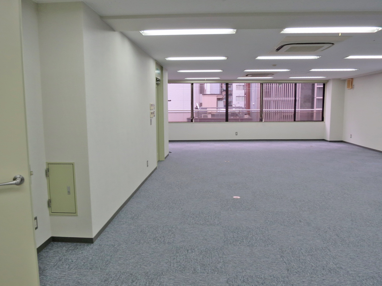 貸室別角度からの様子