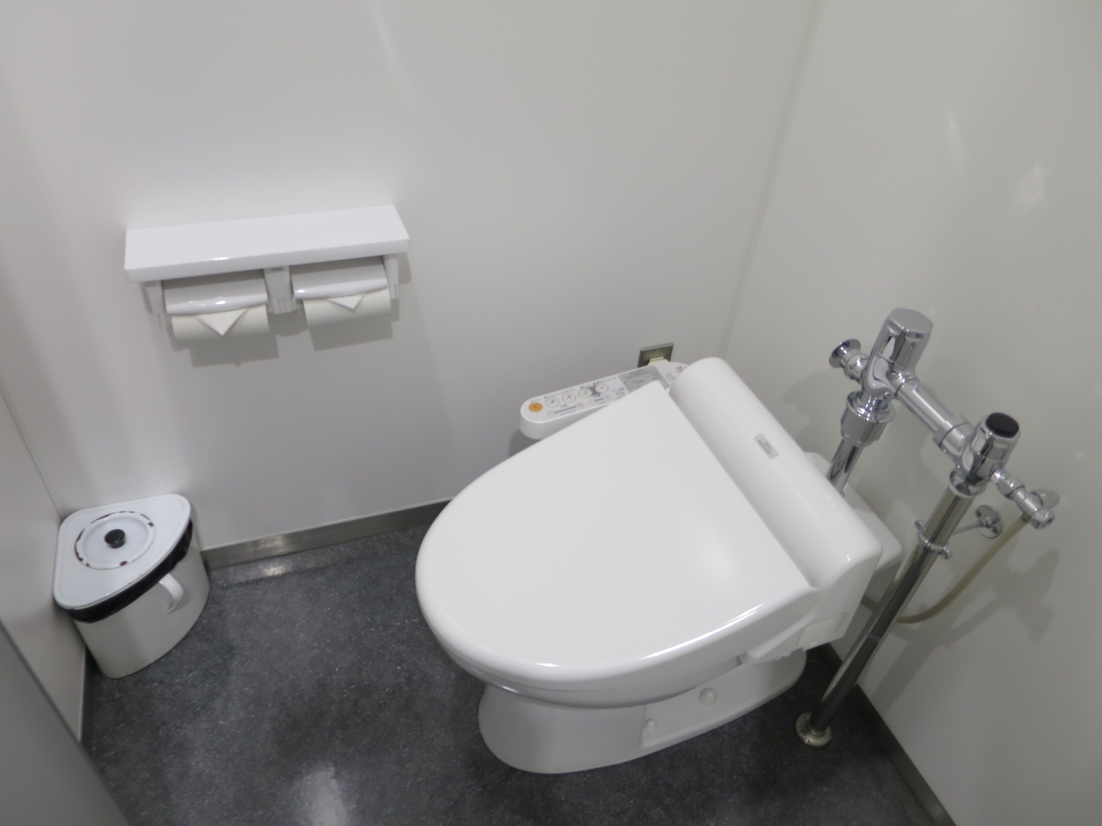 トイレ個室