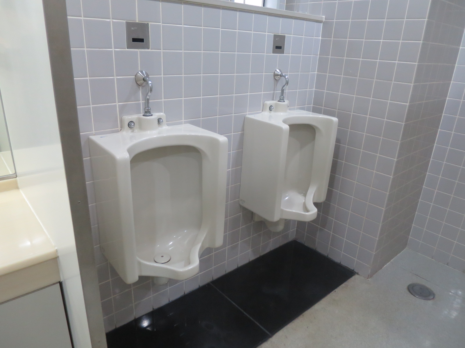 男性用トイレ