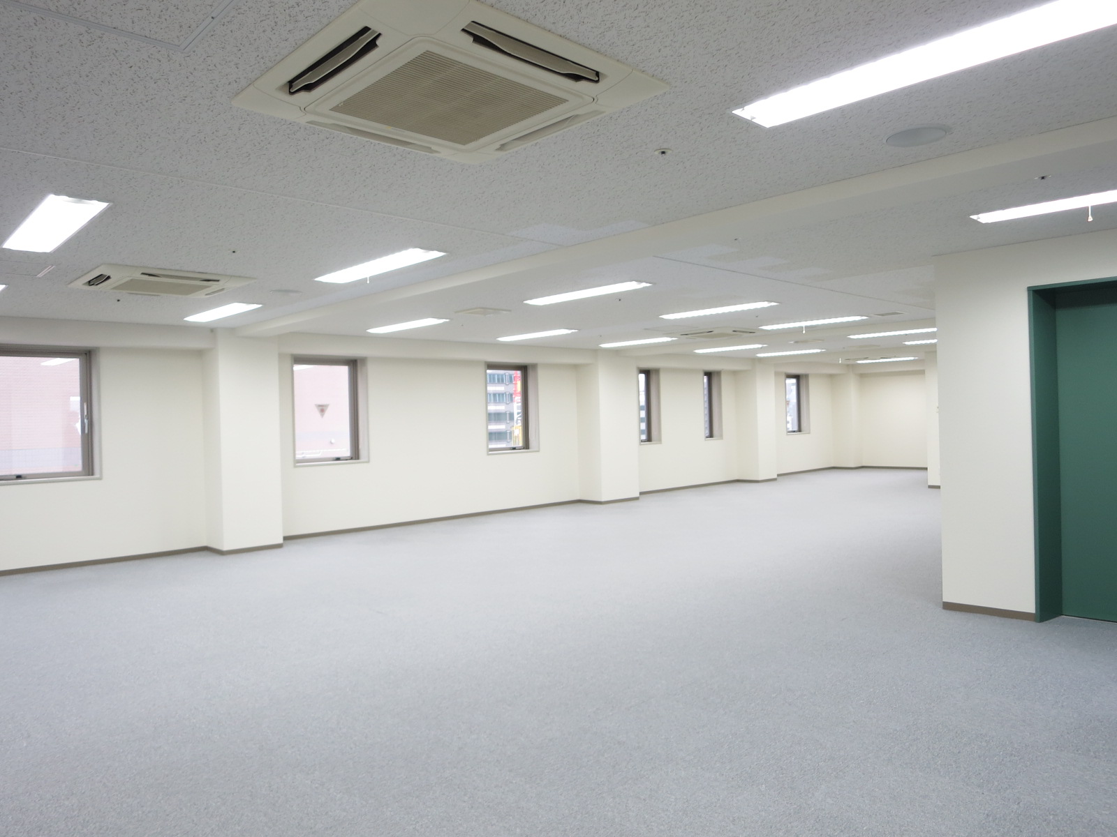 オフィス室内参考画像（9階）