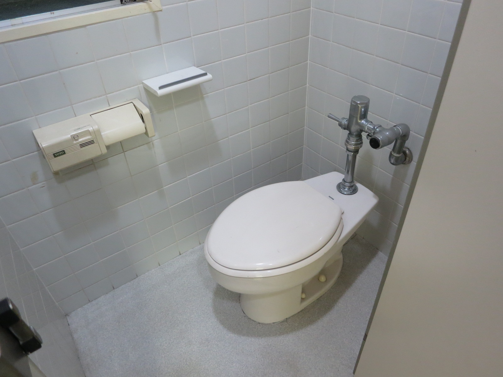 トイレ個室
