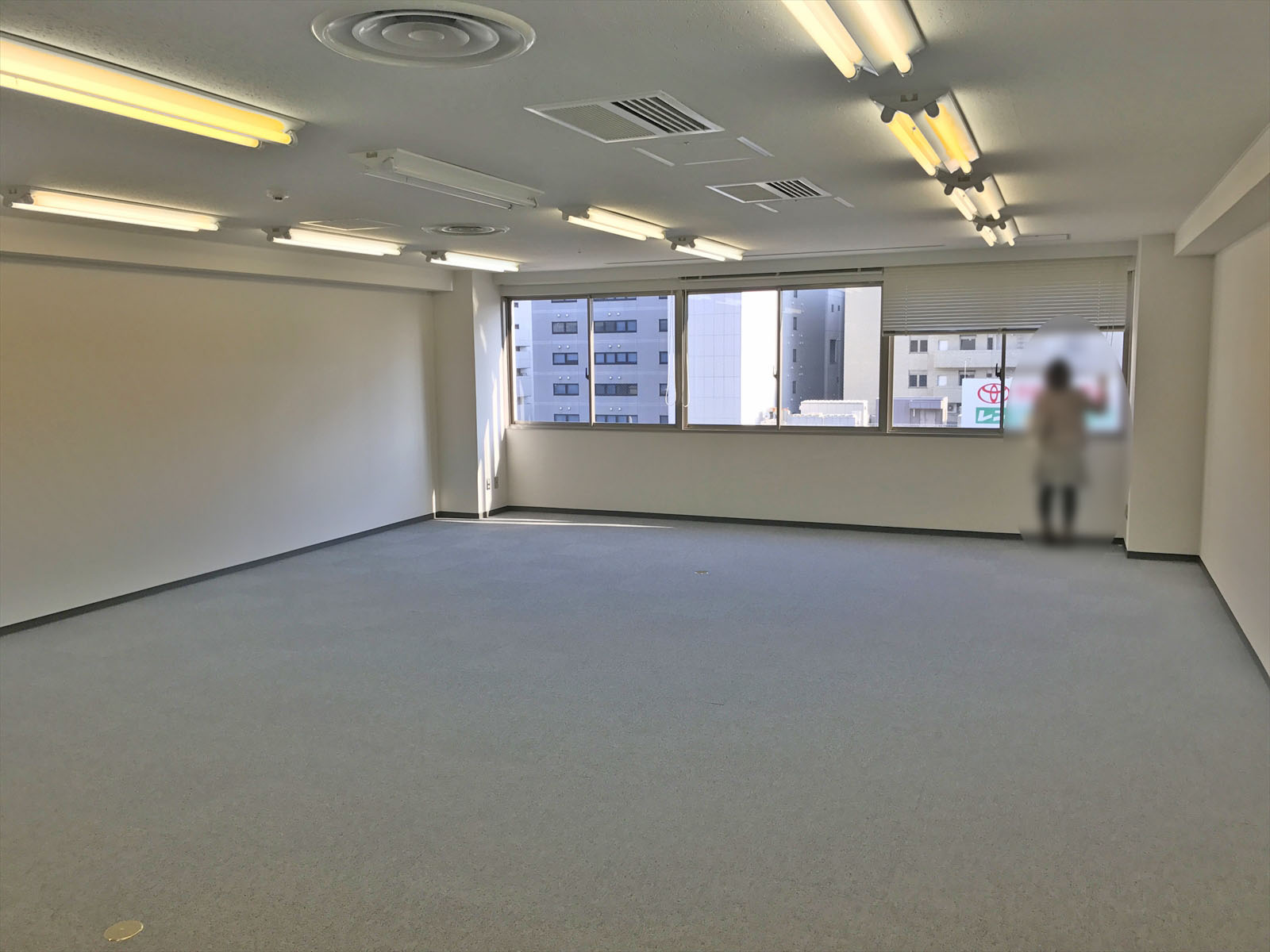 オフィス室内参考画像
