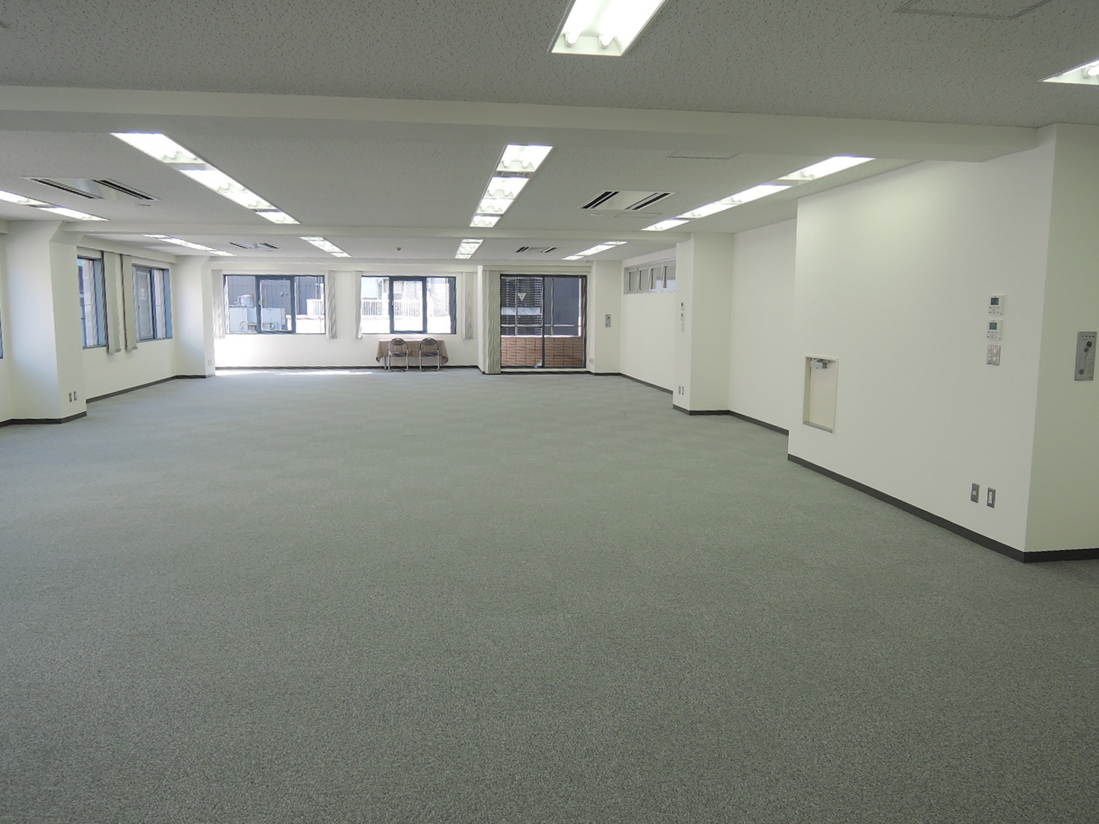 オフィス室内参考画像(7階・約67坪)