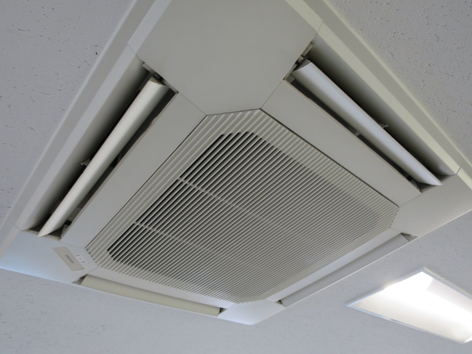 空調機器