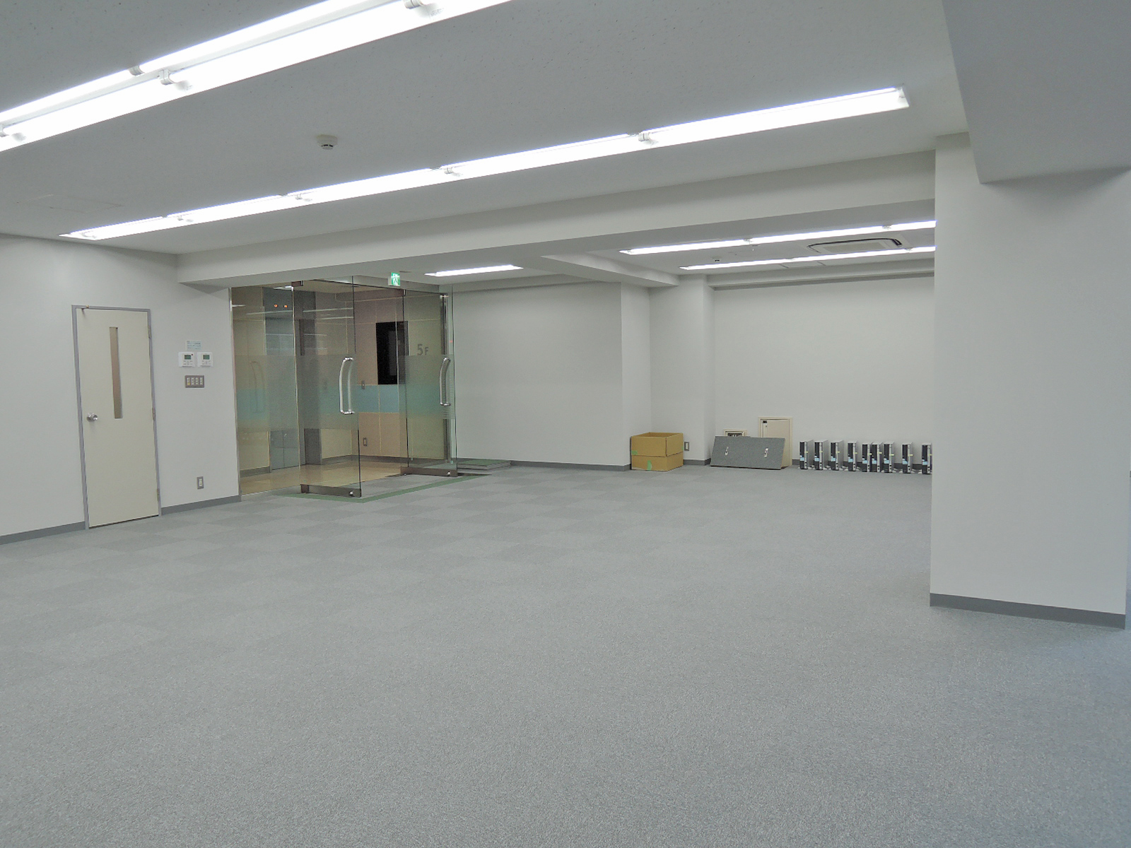 オフィス室内参考画像（5階）