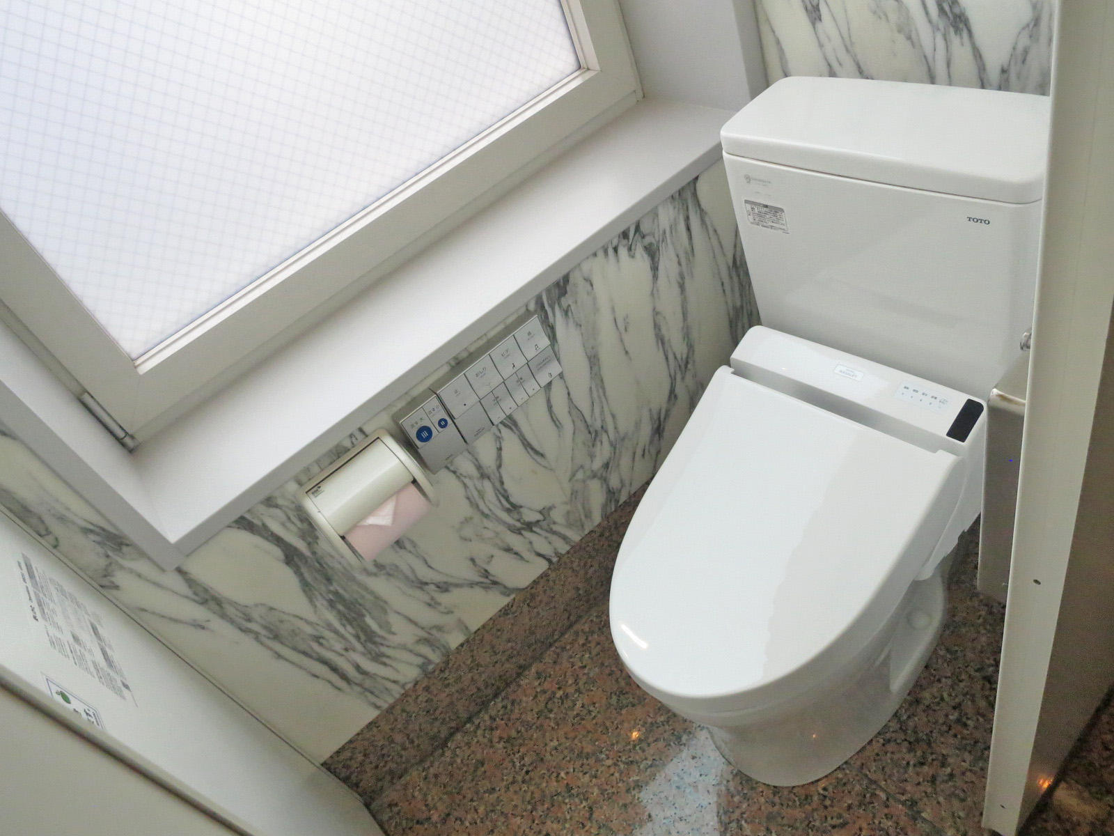 トイレ個室