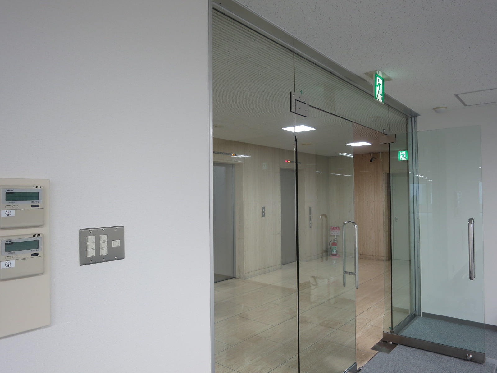 貸室出入口