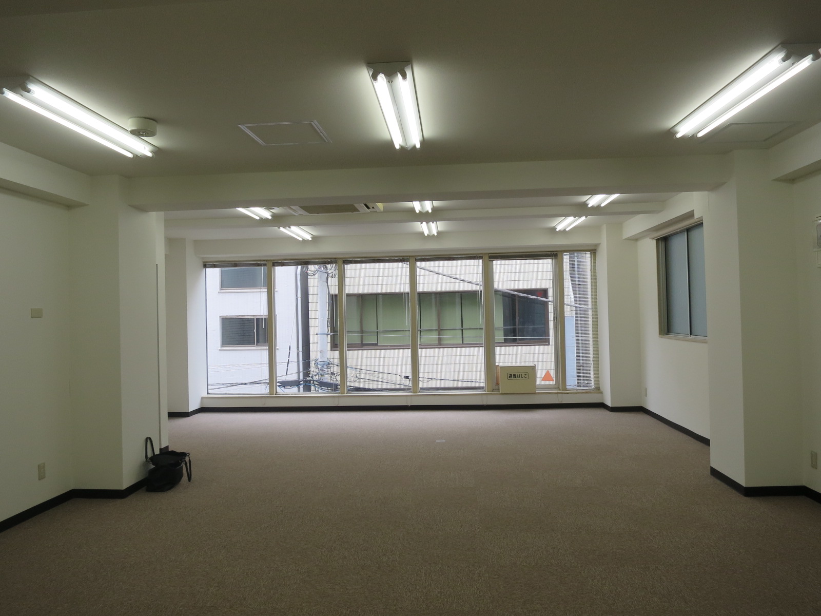 オフィス室内参考画像（3階）