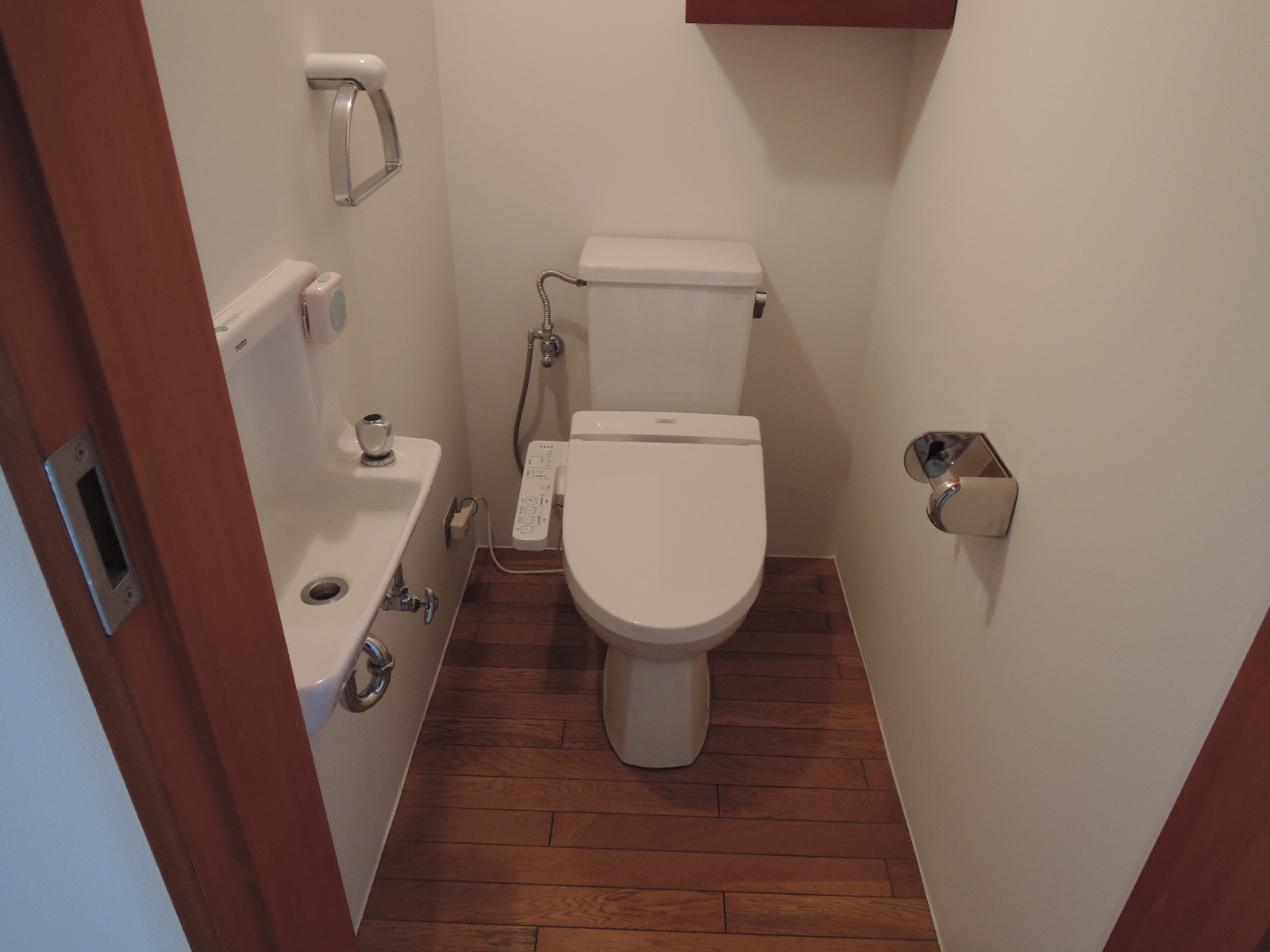 トイレ個室