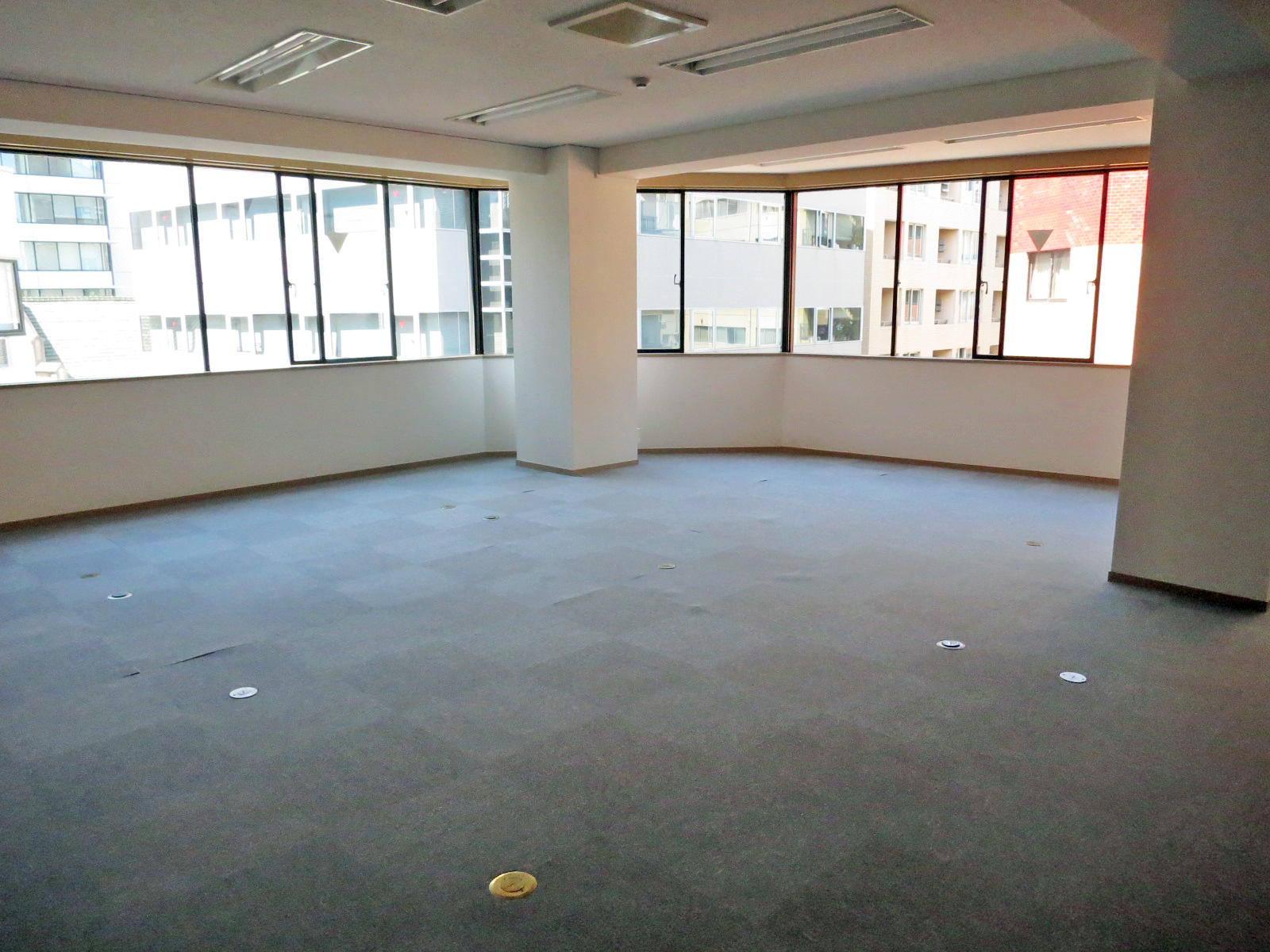 オフィス室内参考画像（※5階）