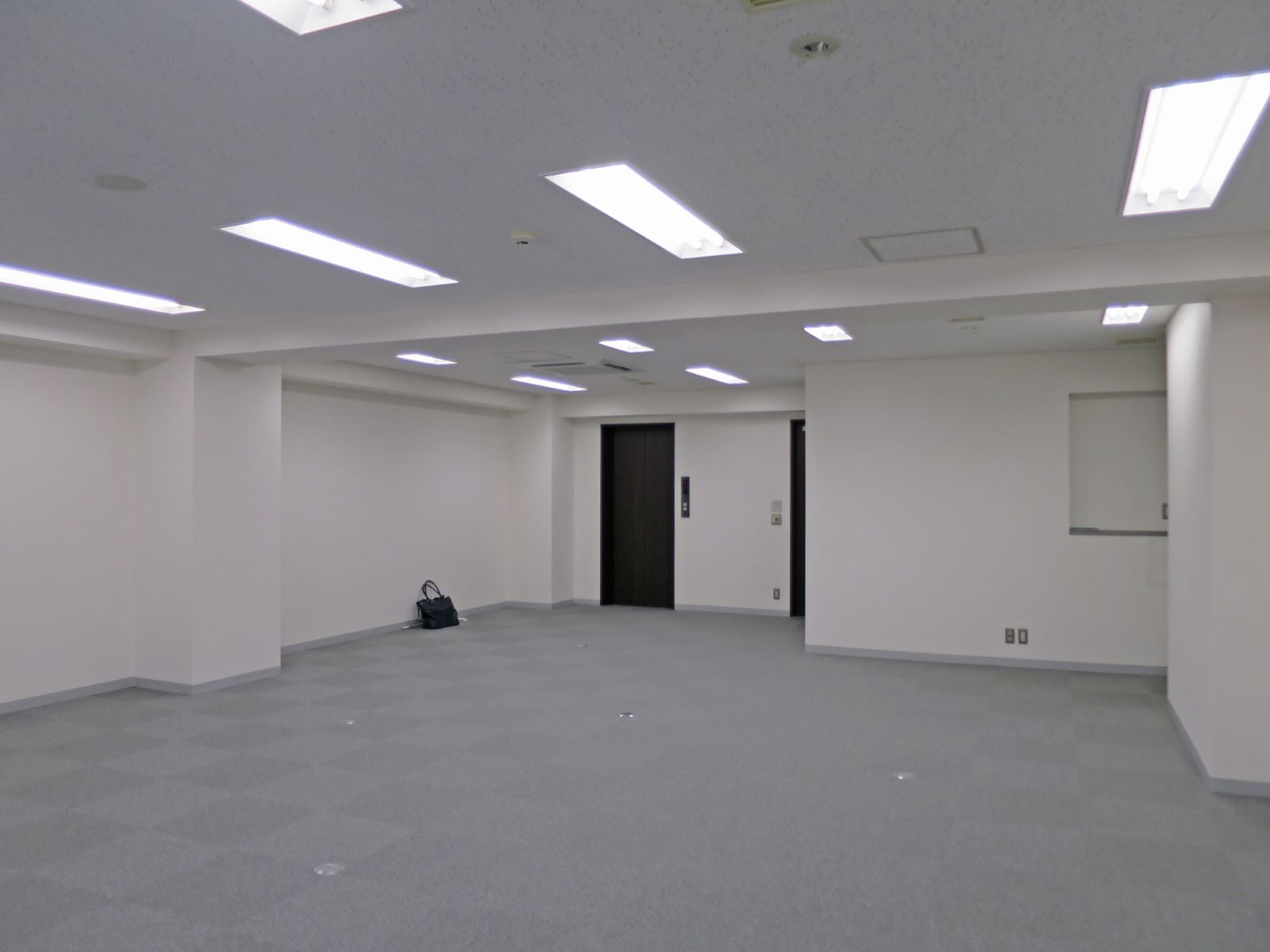 オフィス室内参考画像