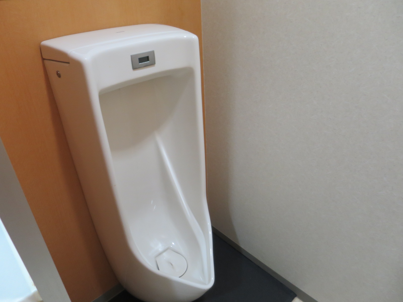 男性用トイレ